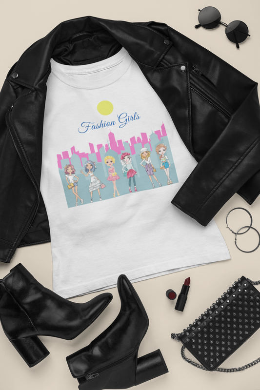 âCity of fashion girlsâ  T-Shirtâ