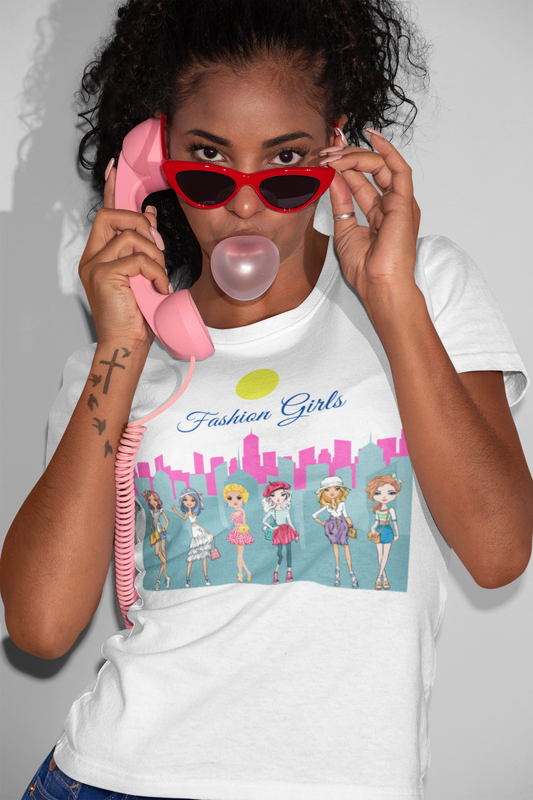 âCity of fashion girlsâ  T-Shirtâ